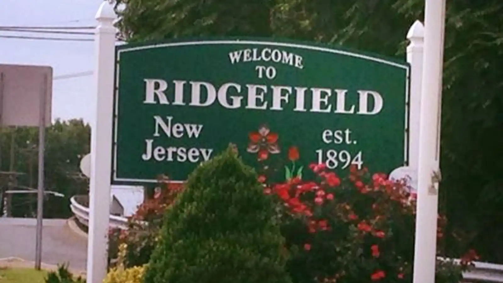 Welcome sign in Ridgefield, New Jersey